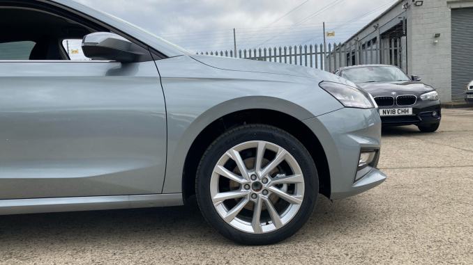Skoda Fabia 1.0 TSI 116 SE L Edition 5dr Petrol Hatchback - Image 5